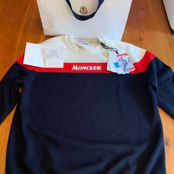 moncler crewneck